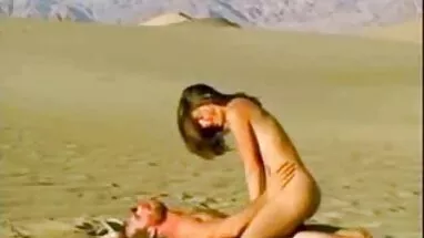 Genç ve kedi amatör anal cilalı tarafından temizlendi