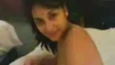 Sürtme kedi amatör anal pornolar ve handjob süre oynama